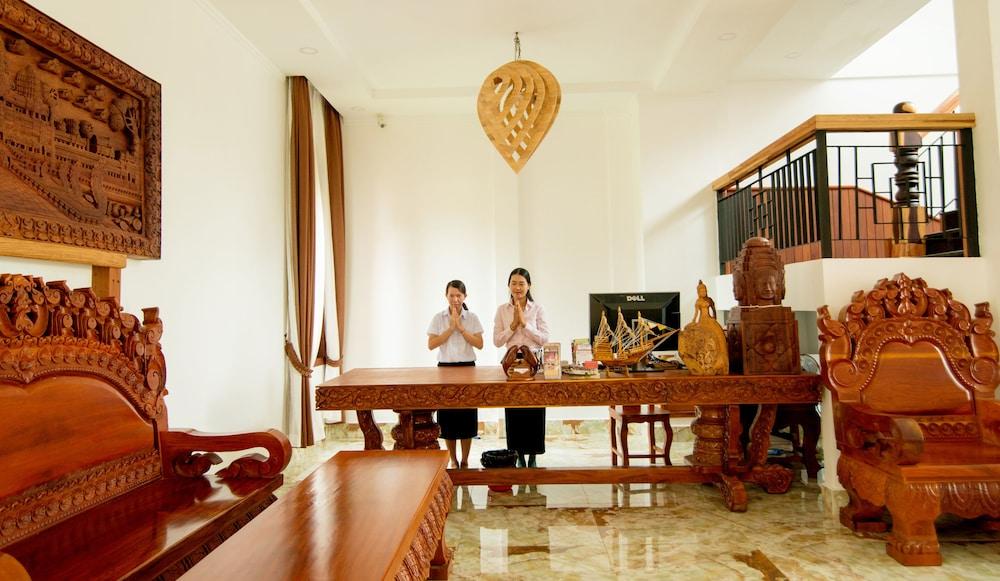 Borei Hang Tep Residence & Spa Siem Reap Exterior photo
