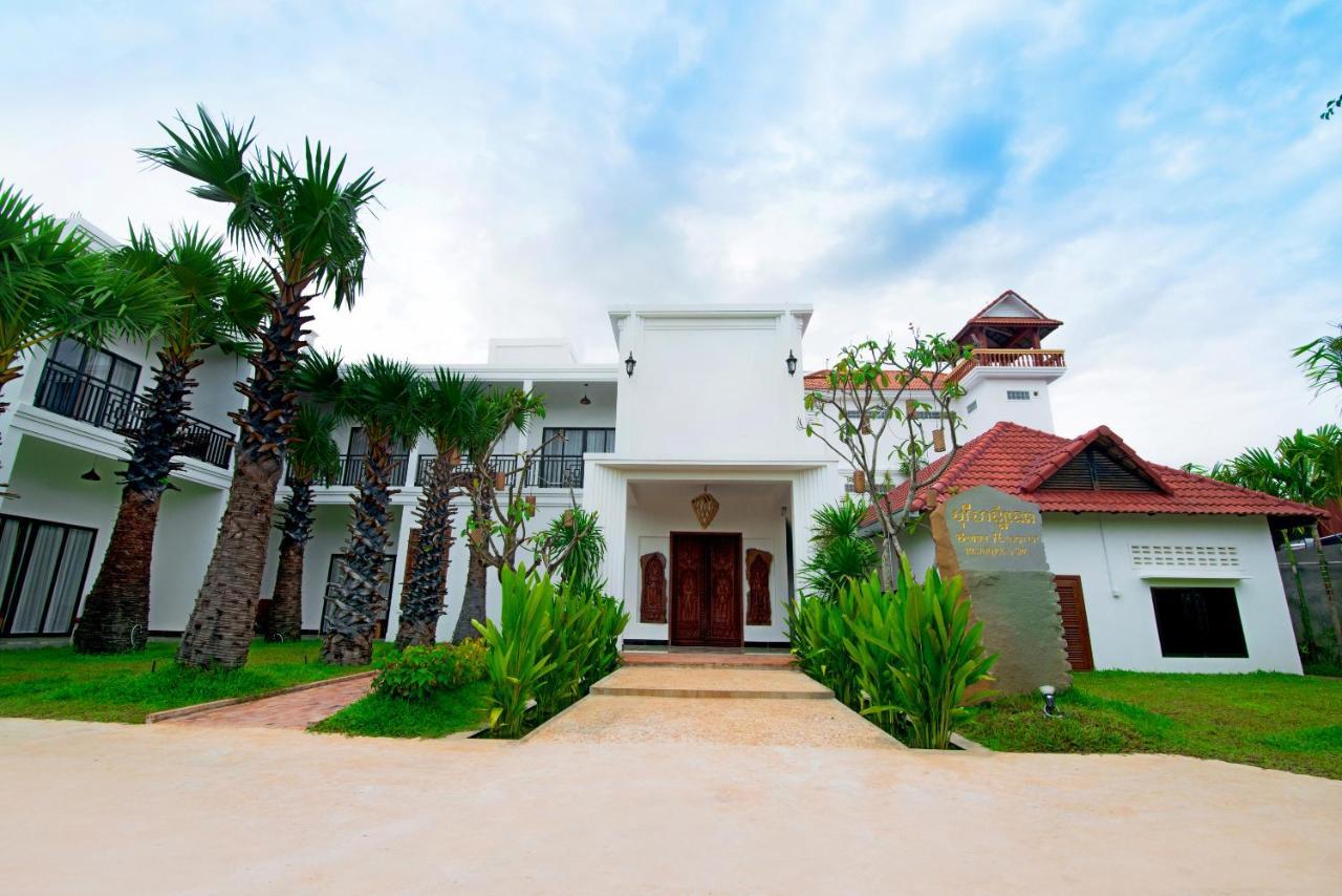 Borei Hang Tep Residence & Spa Siem Reap Exterior photo